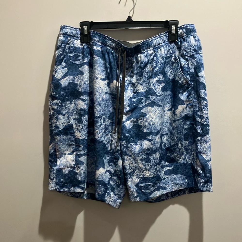 FIELD & STREAM Blue Camouflage Athletic/ Swim Shorts